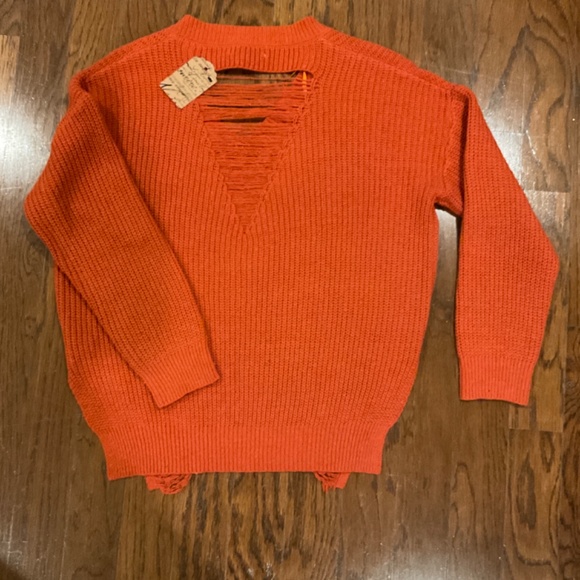 Distressed Style Sweater - Picture 2 of 2